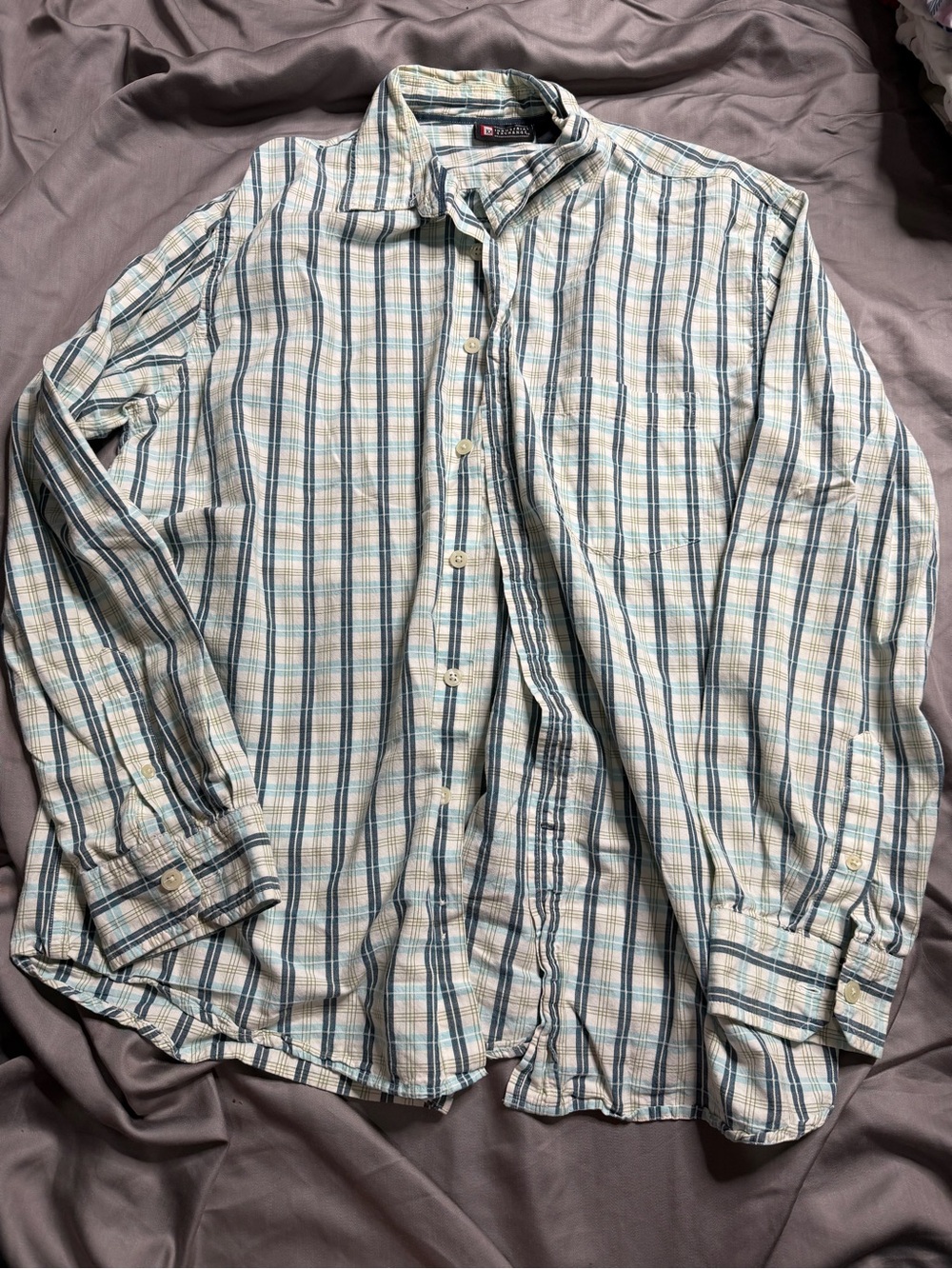 Men's Casual Plaid Button-Down Shirt — Light Blue and Cream